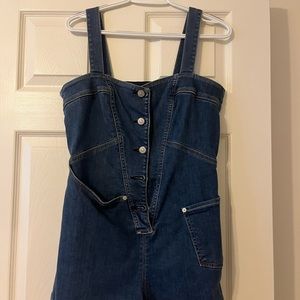 Seven for all mankind size small asymmetric pocket romper shorts, Jean
